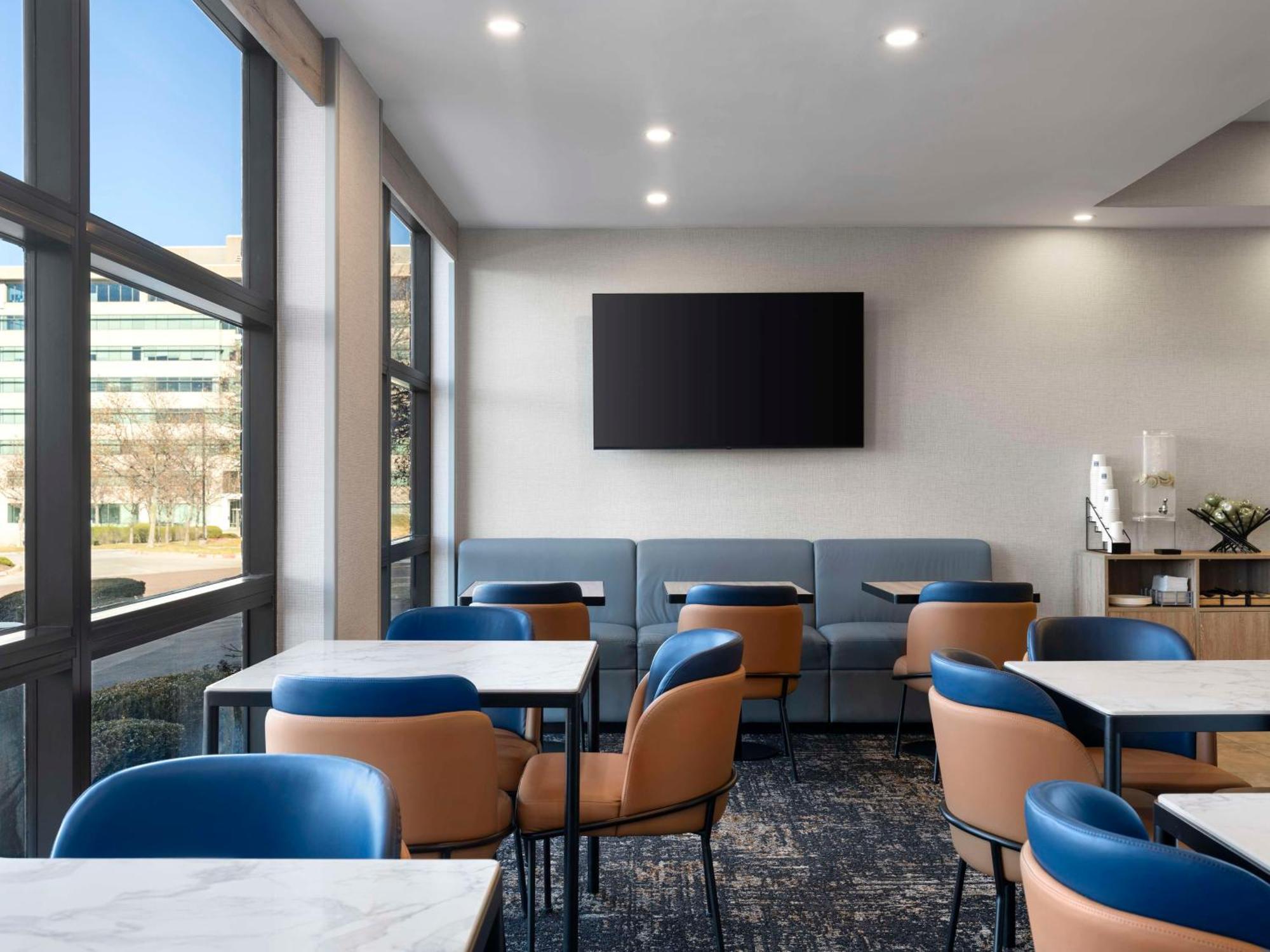 Hyatt Place Kansas City/Overland Park/Metcalf Экстерьер фото
