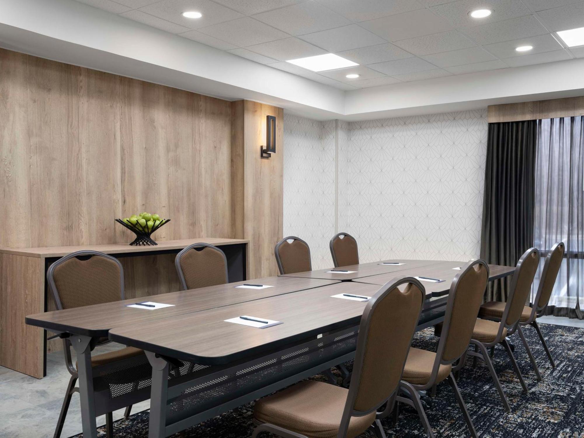 Hyatt Place Kansas City/Overland Park/Metcalf Экстерьер фото