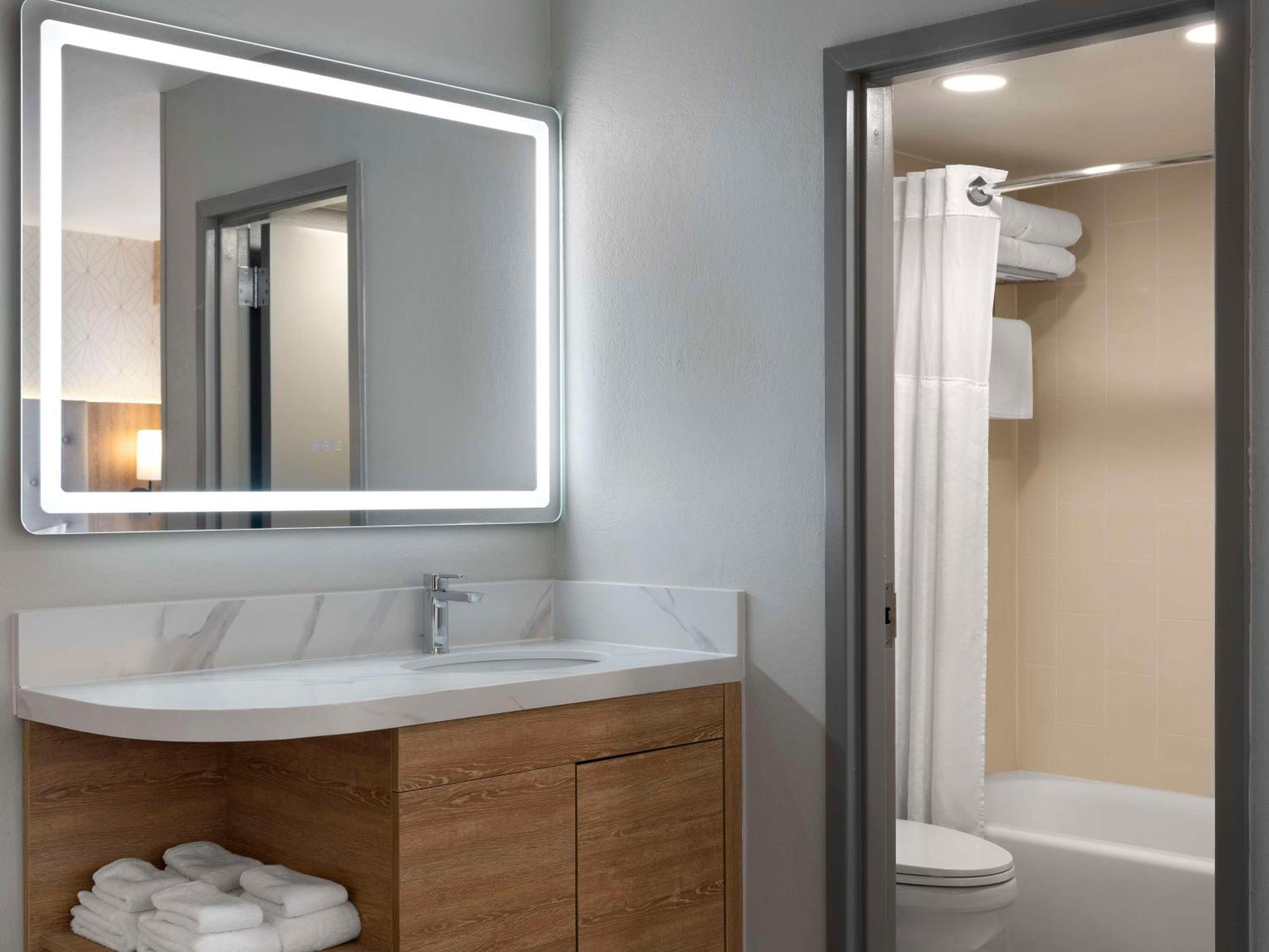 Hyatt Place Kansas City/Overland Park/Metcalf Экстерьер фото